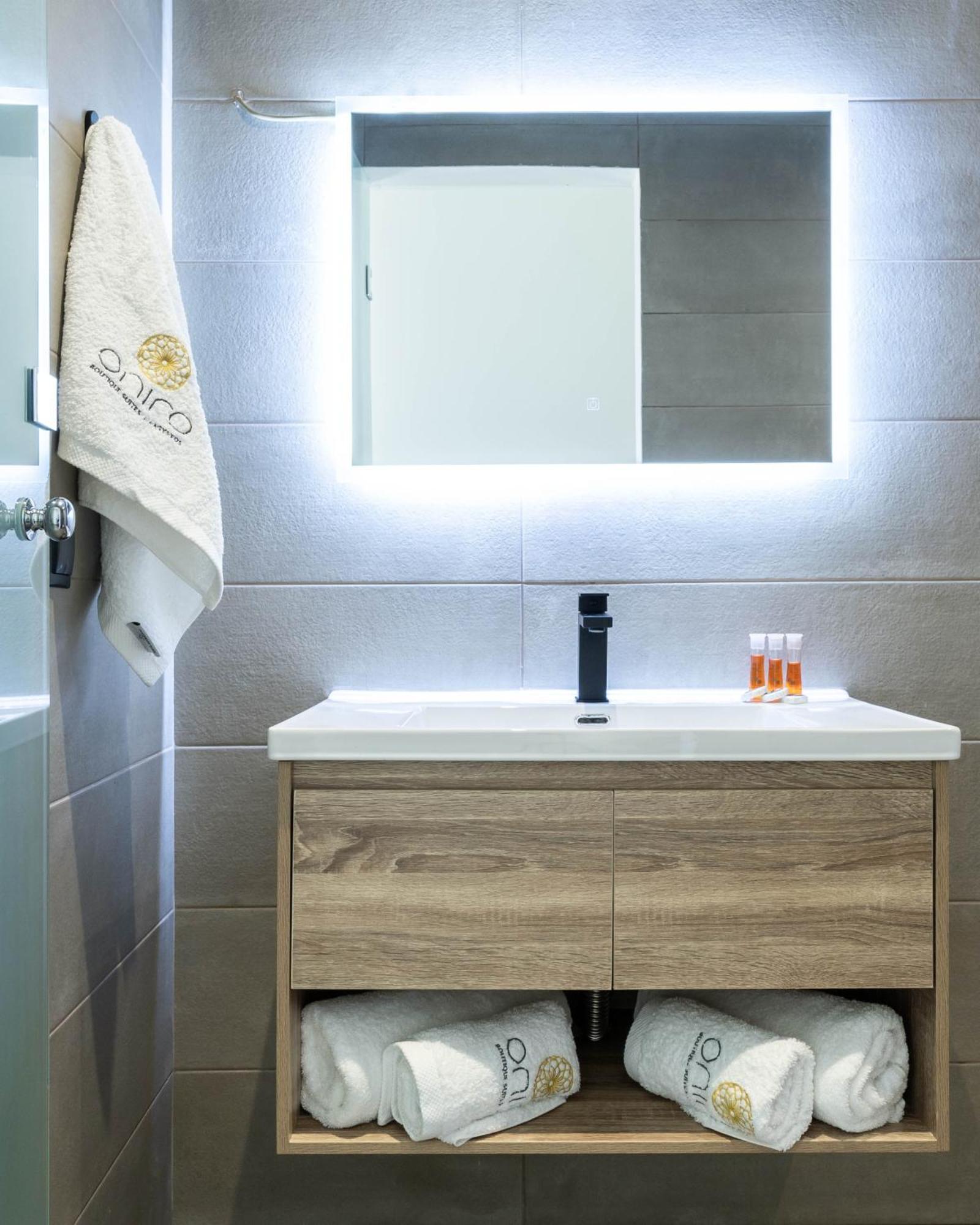 Nerea Boutique Suites Karystos Стая снимка